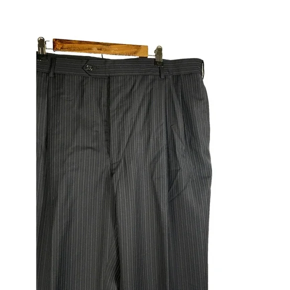 Jos A Bank Suit 44R 44 Regular Black Stripe Pinstripe 2B Executive Suit Corpcore